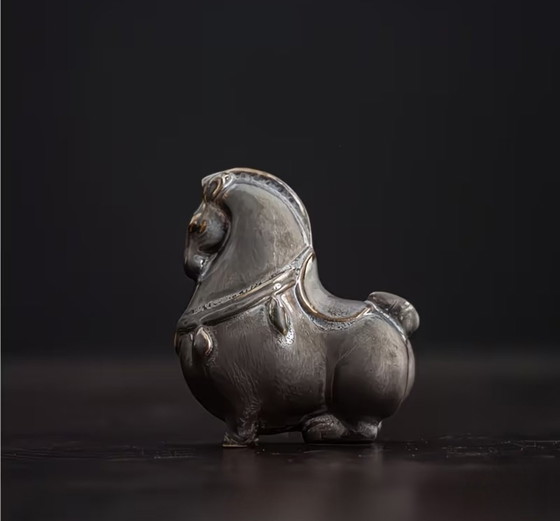 Image 1 of Ensemble de 3 statuettes de chevaux en céramique