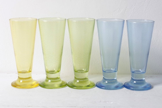 Set di 5 bicchieri da acqua colorati gialli, verdi e blu / Turchia / Anni 2000 – Bicchieri e caraffe, Glass (photo 3 of 10)