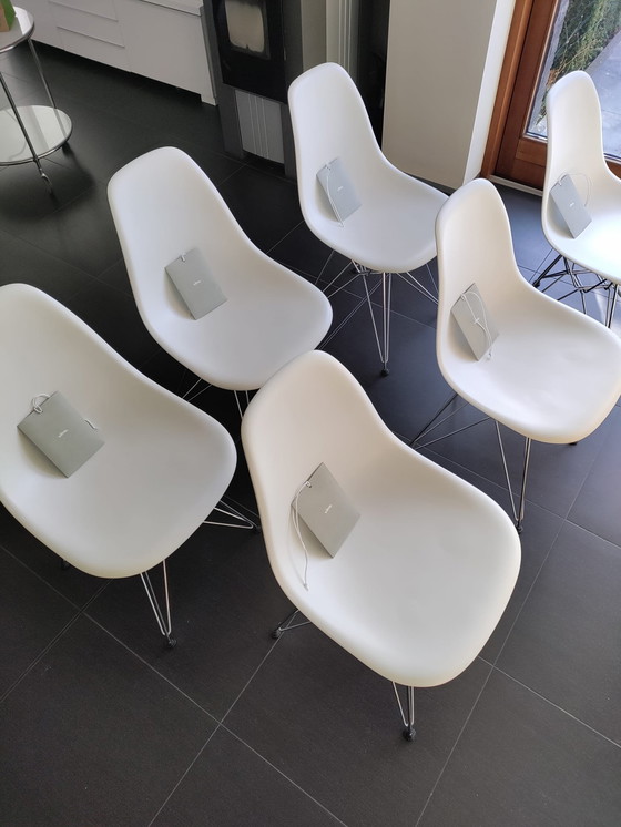 Image 1 of 6 sedie Eames in plastica Vitra