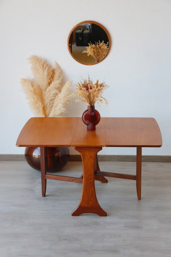 Image 1 of G-Plan opklapbare Scandinavische teakhouten tafel