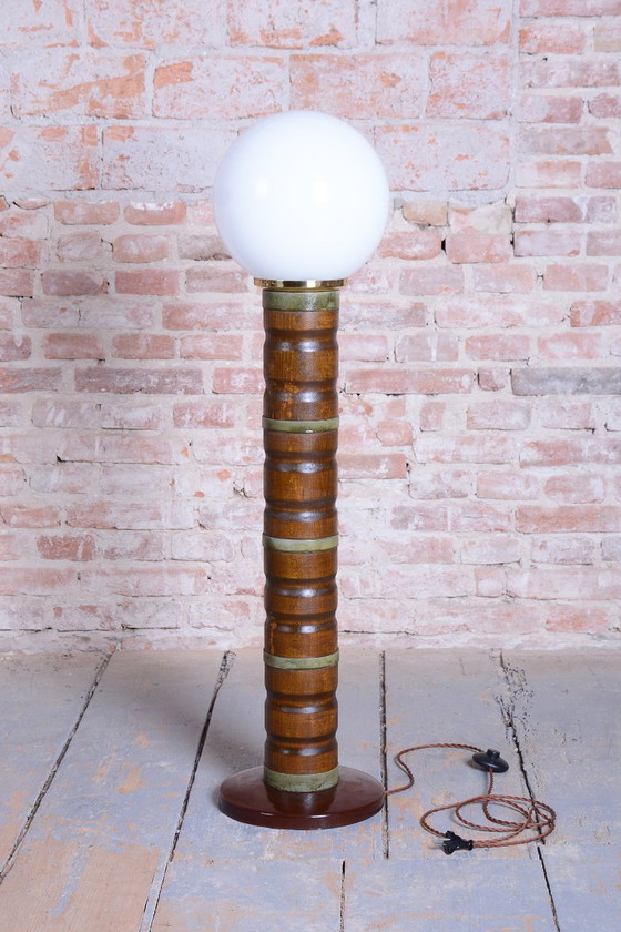 Gerestaureerde art-deco vloerlamp, walnoothout, messing, melkopaalglas, Tsjechisch, jaren 1930 – Vloerlampen (photo 9 of 11)