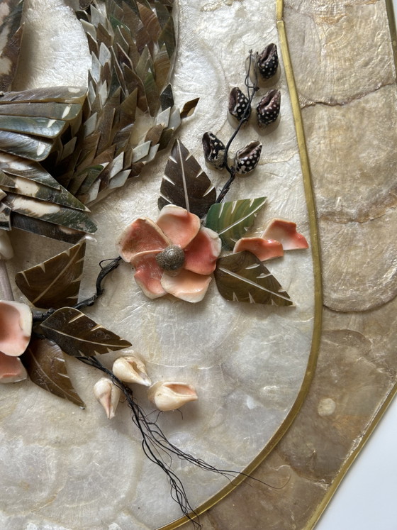 Vintage Octagonale Wanddecoratie van Parelmoer en Schelpen – Feniks Vogel Hollywood Regency Stijl – Brass (photo 3 of 6)