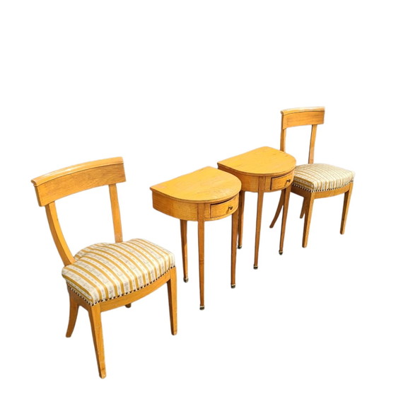 Sedie Biedermeier in Legno di Ciliegio Abbinate, Set Tavolino, Consolle a Treppiede – Set da pranzo (photo 3 of 24)