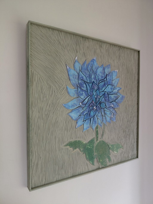 "THE STRONG BLUE DAHLIA" Gallery Suncorner