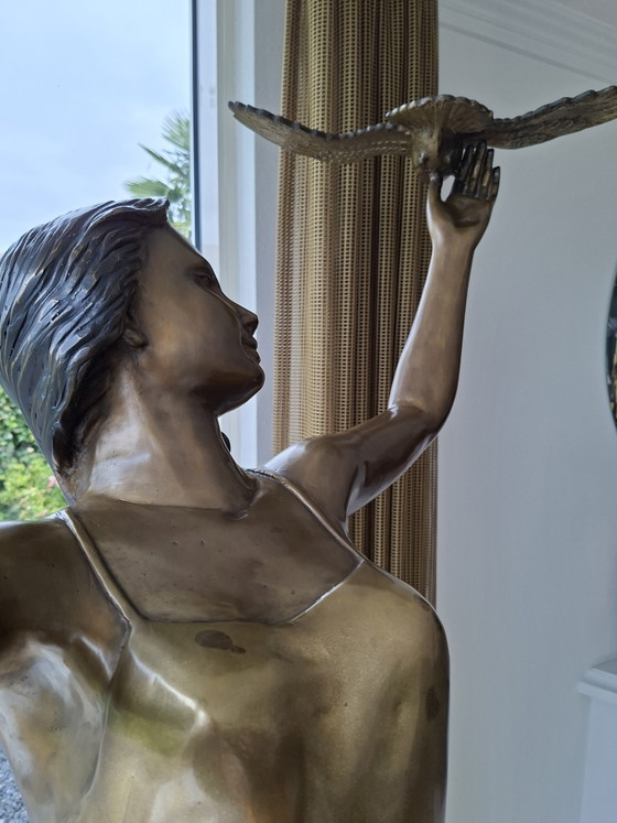 Image 1 of Réplique de la statue de Richard Hallier