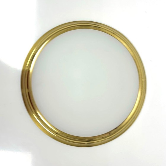 Ronde Glashütte Limburg plafondlamp uit de jaren 70, gemaakt van messing en wit glas. – Plafondlampen, Brass (photo 3 of 9)
