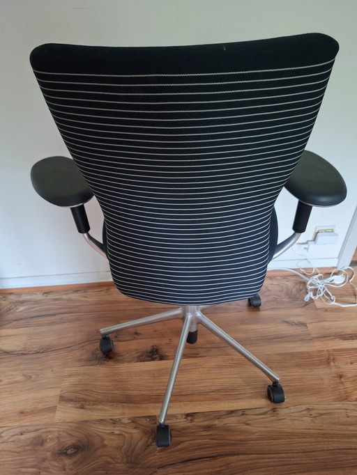 T CHAIR VITRA