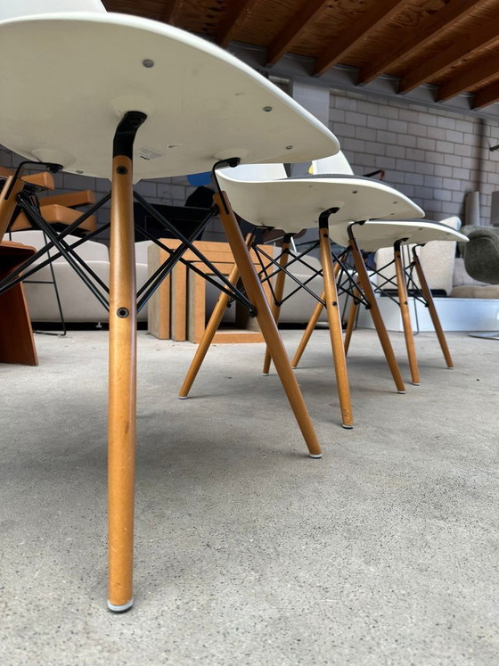 Image 1 of Silla Vitra DSW de nueva altura (3x)