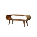 Table basse de style scandinave avec un aspect chêne