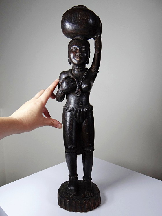 Image 1 of Statuetta africana vintage in legno intagliato, Africa occidentale, XX secolo
