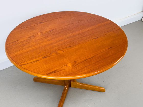 Image 1 of Danish Round Teak Dining Table With Extensions By Gudme Møbelfabrik, 1970S