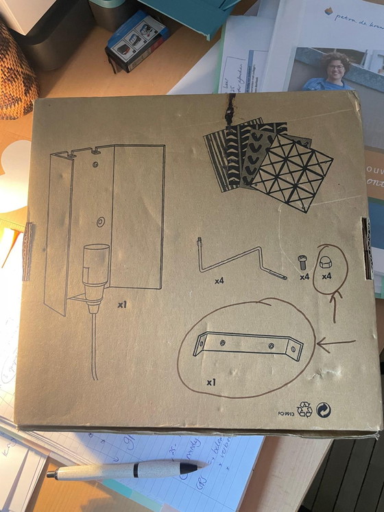 Image 1 of Lámpara de pared IKEA Erja con 10 paneles intercambiables