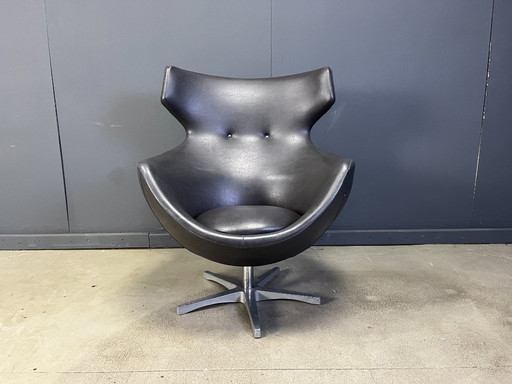 Jupiter draaistoel van Pierre Guariche voor Meurop, jaren 60.