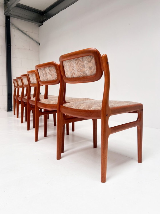 Set of 6 Danish Design Chairs by Johannes Andersen for Uldum, 1960s – Dining chairs, Wood (photo 5 of 17)