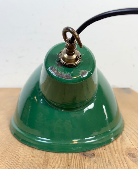 Image 1 of Lampada a sospensione industriale in smalto verde britannico, anni '60