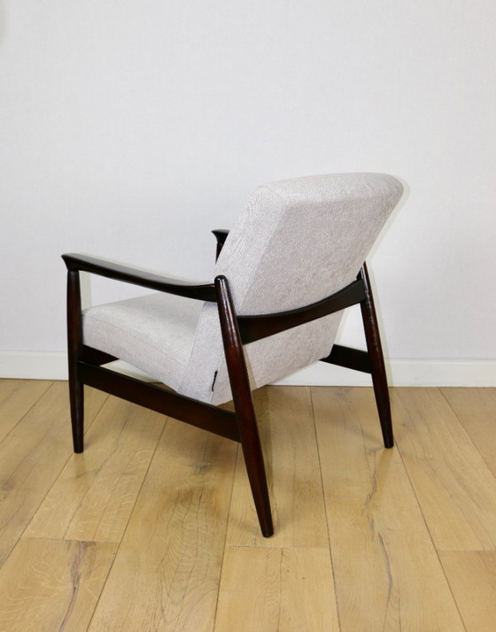 Image 1 of Beige lichtgrijze bouclé GFM-64 fauteuil toegeschreven aan Edmund Homa, jaren 70