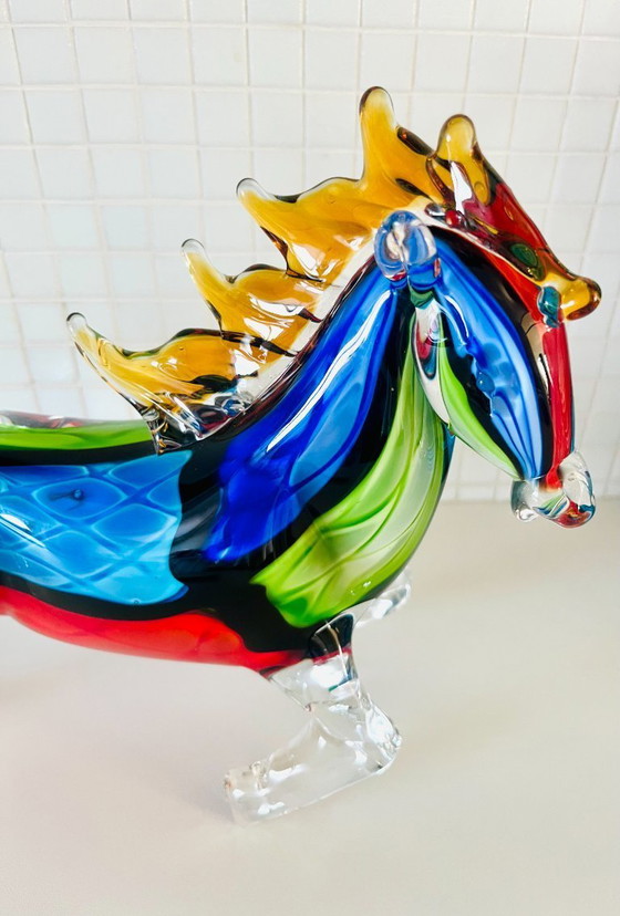 Image 1 of een zeer zeldzaam, groot Murano glazen beeldje van een paard in veelkleurige uitvoering