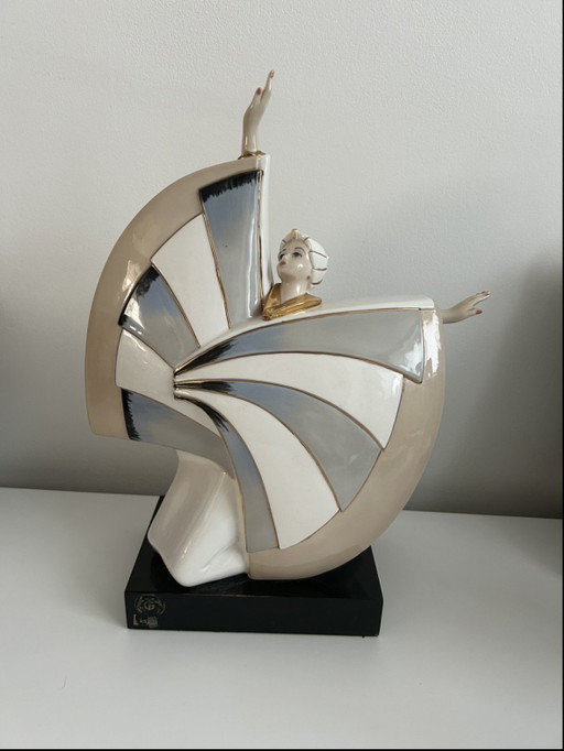 Große Tengra Porzellan Skulptur – Art Deco Tänzerin Irisierender Perlmutt & Gold Fächer 35cm (Perfekter Zustand)