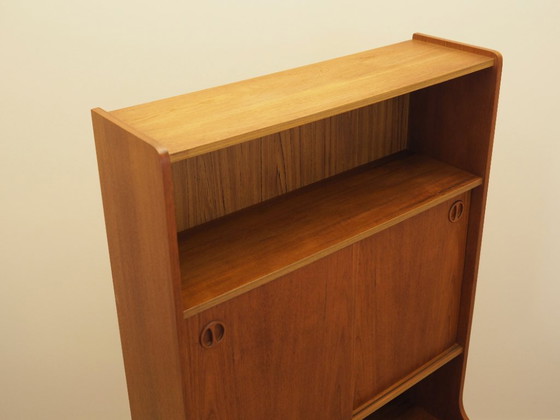 Libreria danese impiallacciata in teak con ante scorrevoli, anni '70, Librerie, Legno, Marrone (foto 7 di 15)