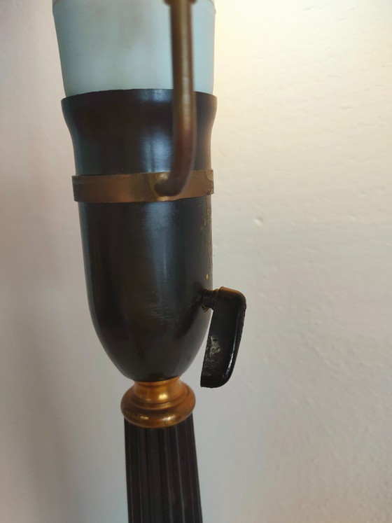 Imperial / Baroque (style) table lamp with fluted wooden stand & brass base – Other (photo 11 of 14)
