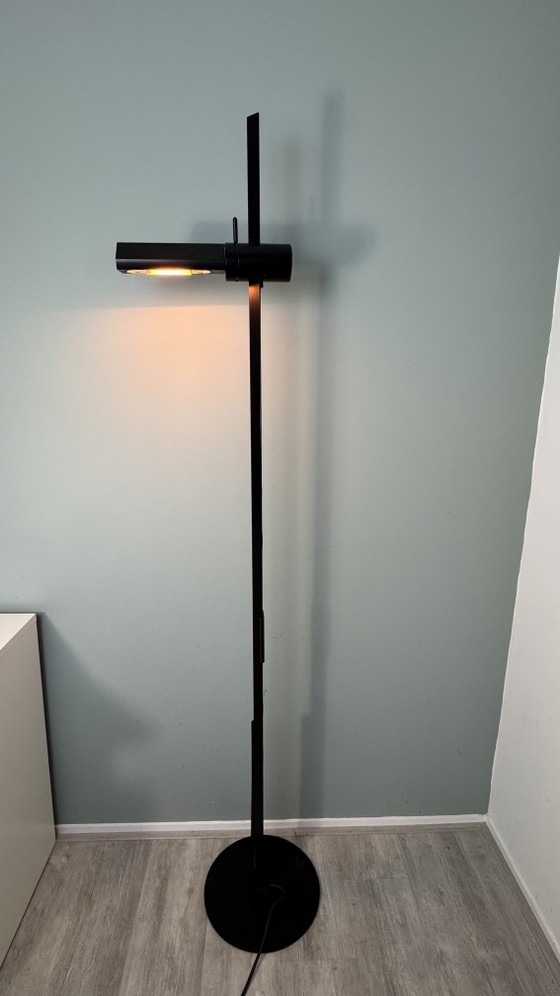 Gianfranco Frattini "Caltha" Floor light (model CB2) by Luci Italia – Metal (photo 5 of 15)