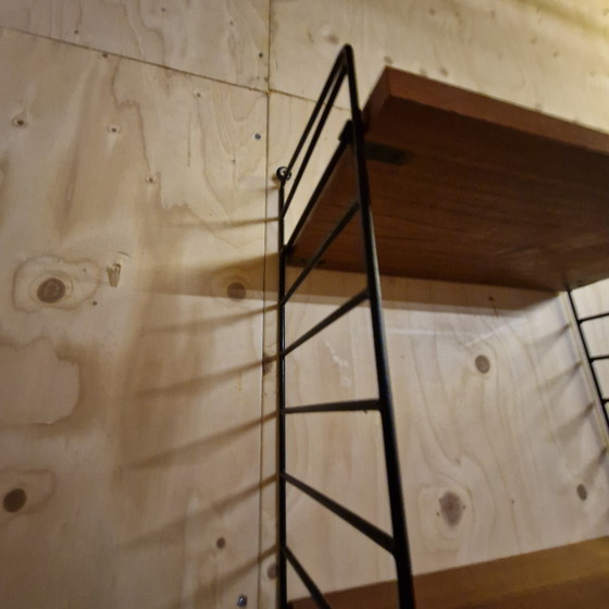 Image 1 of Nisse Stringing boekenrek String wandrek jaren 60  boekenrek