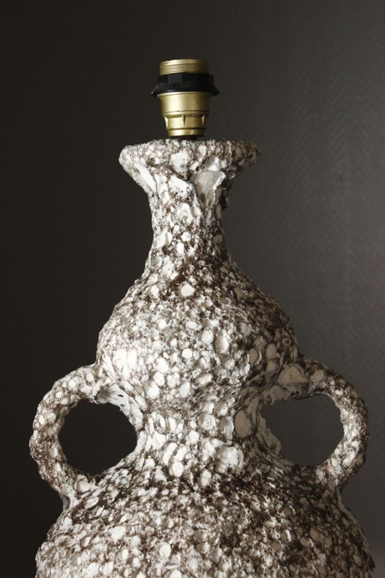 Image 1 of Grote, dikke keramische lampvoet in lavavorm, brutalistisch ontwerp, dubbele verlichting, jaren 70