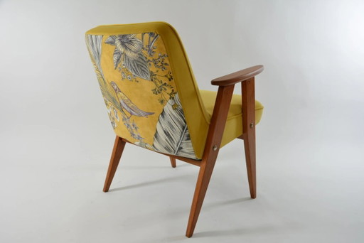 Fauteuil 366, gesigneerd J. Chierowski, geel met vogels