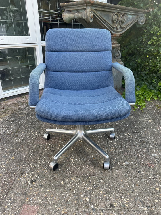 Image 1 of Canale di artefatti burocratici, Geoffrey Hardcourt