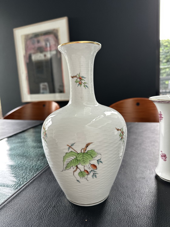 Image 1 of Vaas Herend