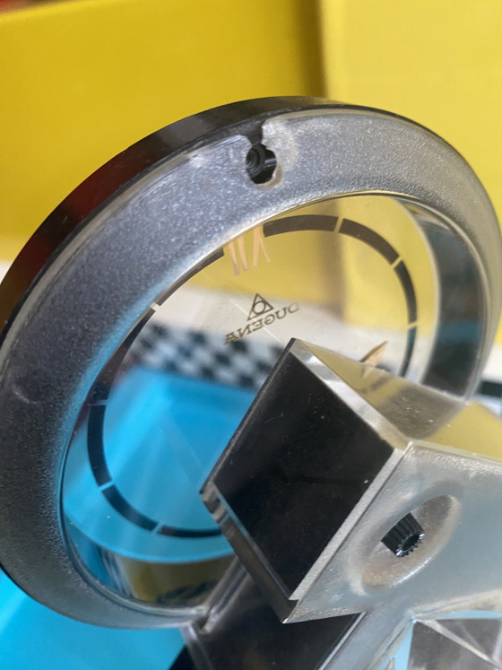 Image 1 of Tischuhren 90‘s Kinetic Design 