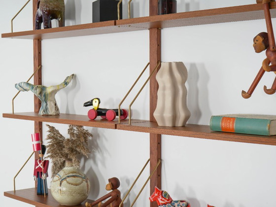 Image 1 of Modulaire wandkast van teakhout, Deens design, jaren 60, gemaakt in Denemarken.