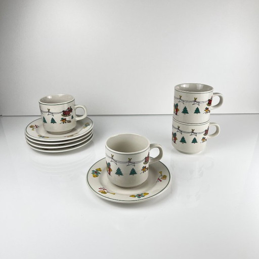 set for 4 people Christmas coffee/tea cup , 1980