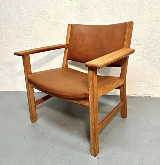Hans Wegner easy lounge chair AP53