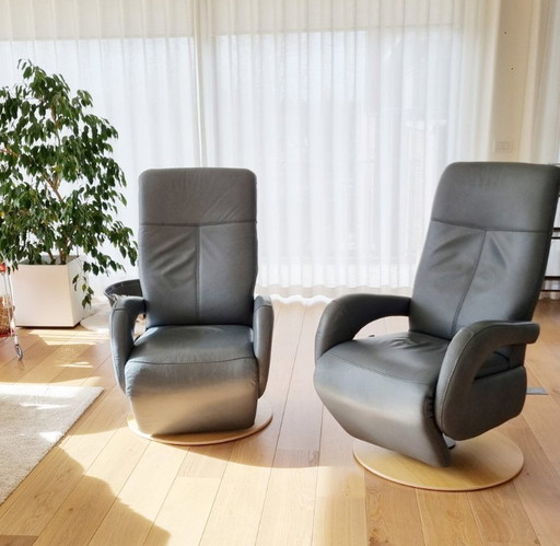 Set di due poltrone relax ergonomiche elettriche in pelle