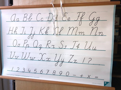 Tabella di scrittura scolastica vintage - numeri e lettere - fronte-retro 100 x 66 Wolters Noordhoff come nuova