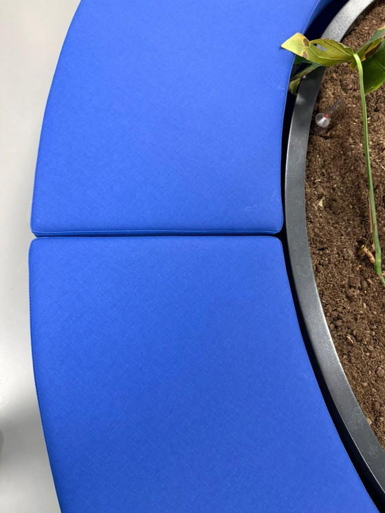 Image 1 of Unique round bench with integrated planter – eye-catcher for office, catering or reception area