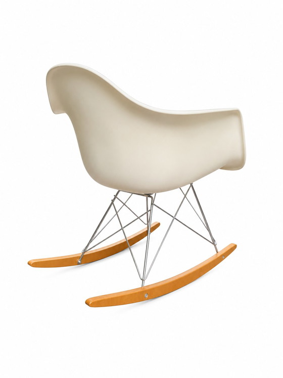 Silla mecedora Vitra RAR – Metal, Plastic (photo 4 of 8)