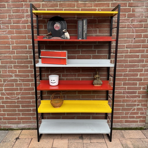 Tomado Kast - Adriaan Dekker