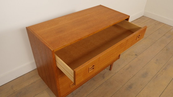 Vintage Danish chest of drawers | 4 drawers | Teak – Wood (photo 5 of 7)
