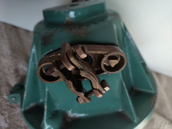 Zeldzame Set Vintage Industriële Gietaluminium Kooilampen 'L'Eclair' (Parijs) – Gerestaureerd & Geconserveerd (photo 5 of 12)