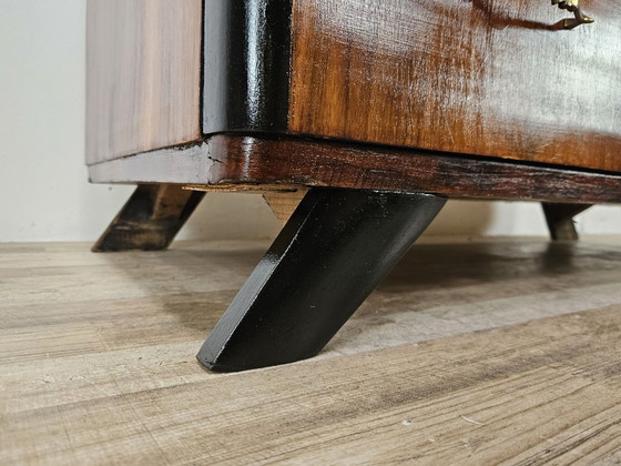Image 1 of Kommode im Art-Déco-Stil aus Mahagoni-Maserholz mit lackierten Profilen