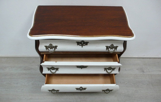 Image 1 of Piccola cassettiera in noce + bianco shabby, stile antico inglese