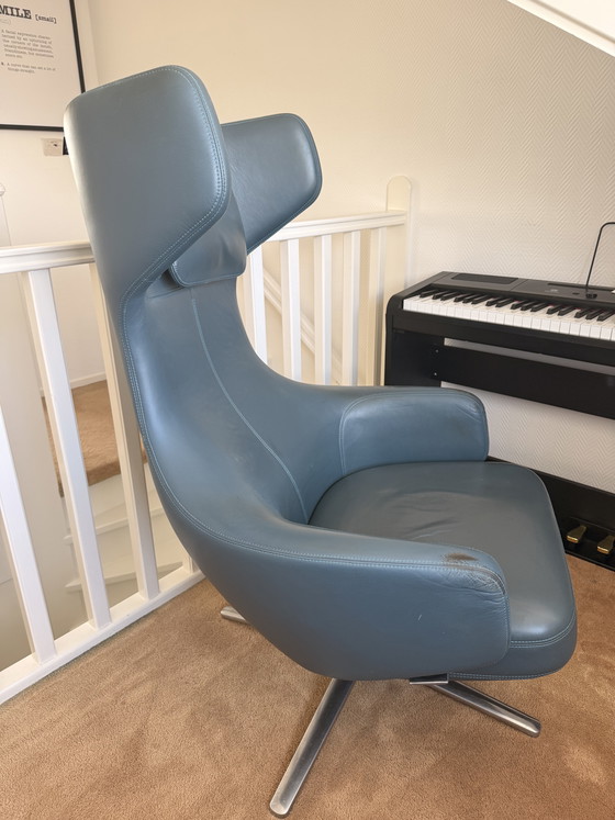 Image 1 of Vitra Grand Repos met ottoman