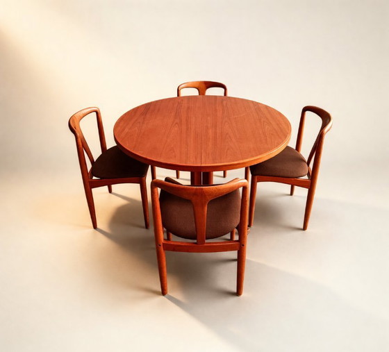 Image 1 of Set da pranzo "Juliane" di Johannes Andersen - tavolo rotondo in teak + 4 sedie, danese, anni '60.