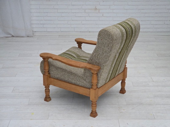 Image 1 of Fauteuil danois des années 1970, tissu d'ameublement d'origine en laine, bois de chêne massif.