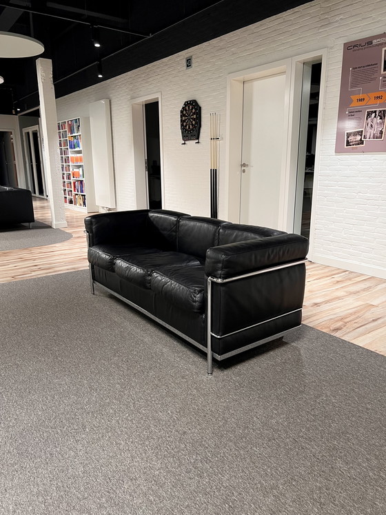 Image 1 of Cassina Corbusier LC2 3 posti