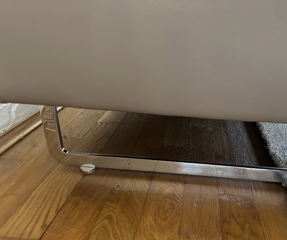 Image 1 of Artifort Mare 2,5 zits leer FC306