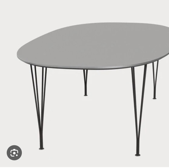 Design table Fritz Hansen 240 long – Dining tables, rvs, Plastic (photo 3 of 5)