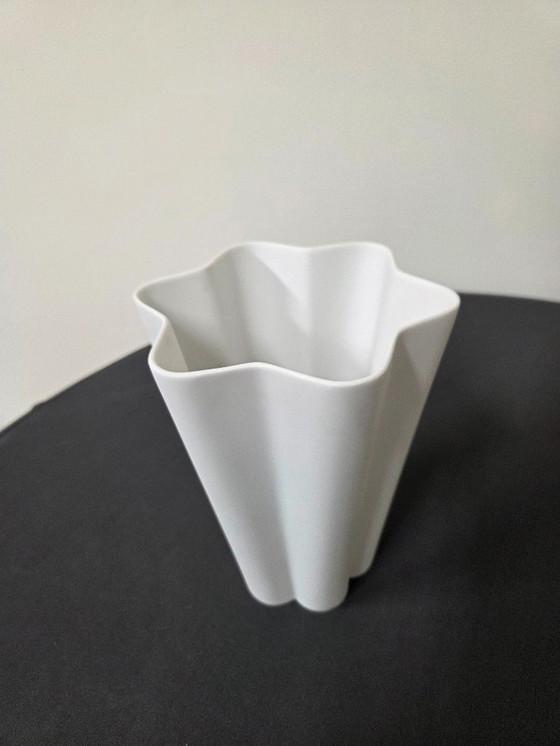 Image 1 of Hay Vaso Iris L bianco sporco